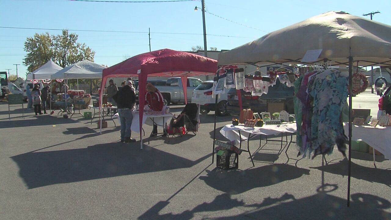 Wapakoneta farmers market offers local goods to residents